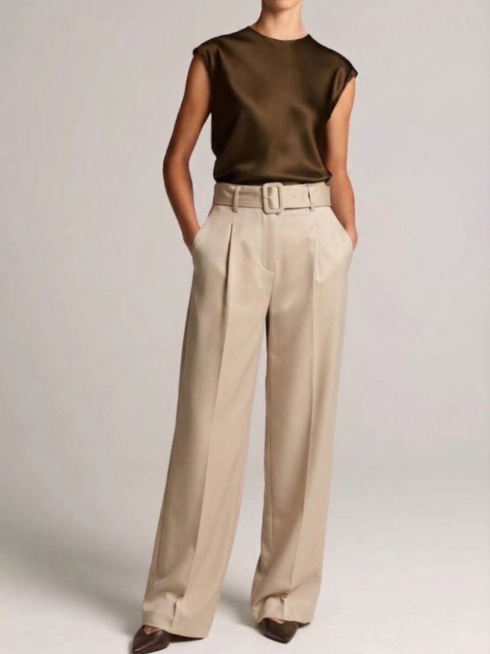 NWT Vince Belted Wide Leg Pants Magnolia Beige Japanese Fabric Size 8 $365